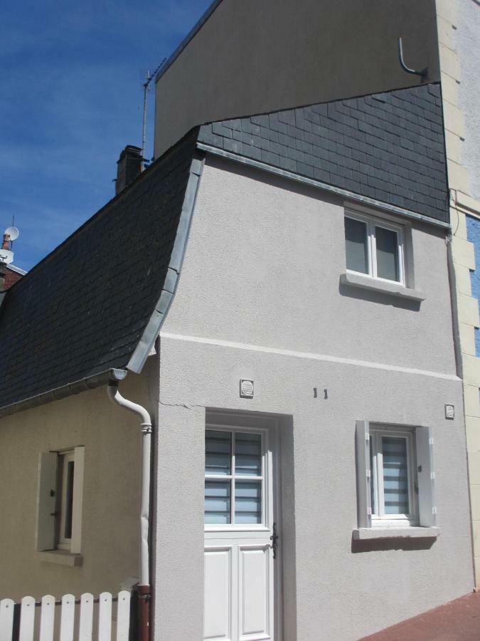 Willa A 30 M Du Coeur De La Rue Des Bains Trouville-sur-Mer Zewnętrze zdjęcie